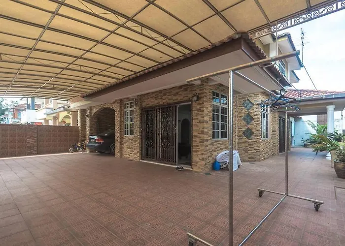 Jen Pd Homestay - Unique, Antique House No Wifi