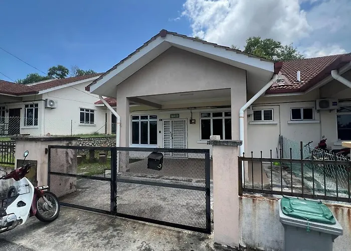 Almai Homestay Batu 4